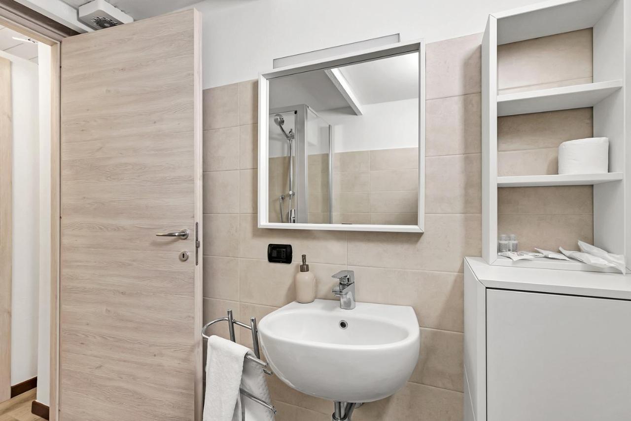 Loft Daiquiri Nel Centro Di Milano, Via Sottocorno, Porta Vittoria Apartment Exterior foto